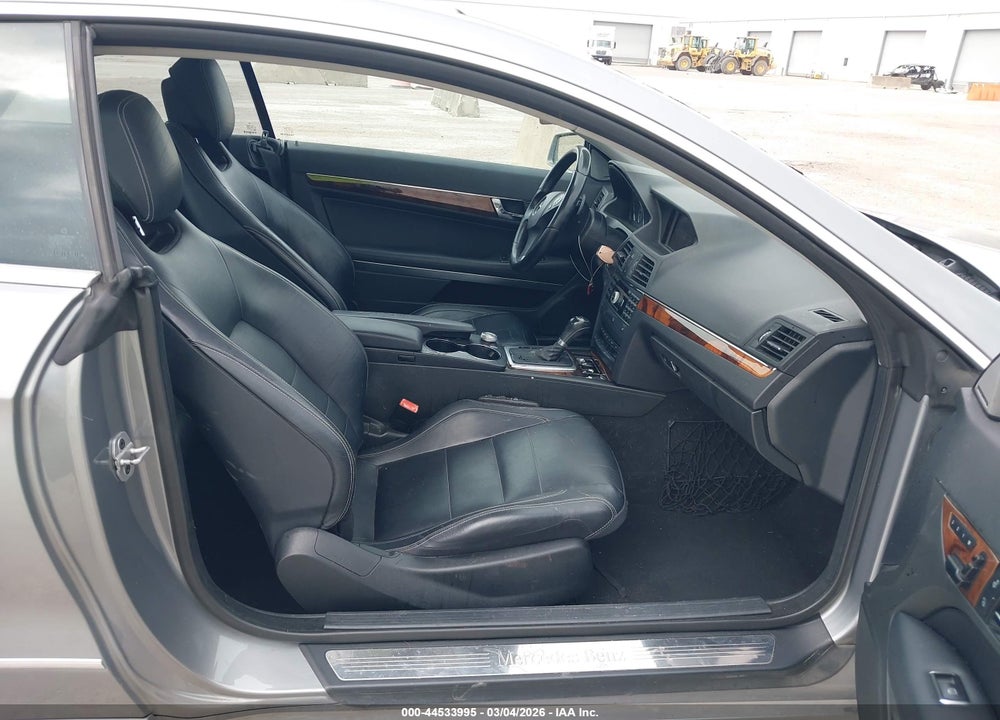 2011 MERCEDES-BENZ E 350 VIN: WDDKJ5GB0BF102446