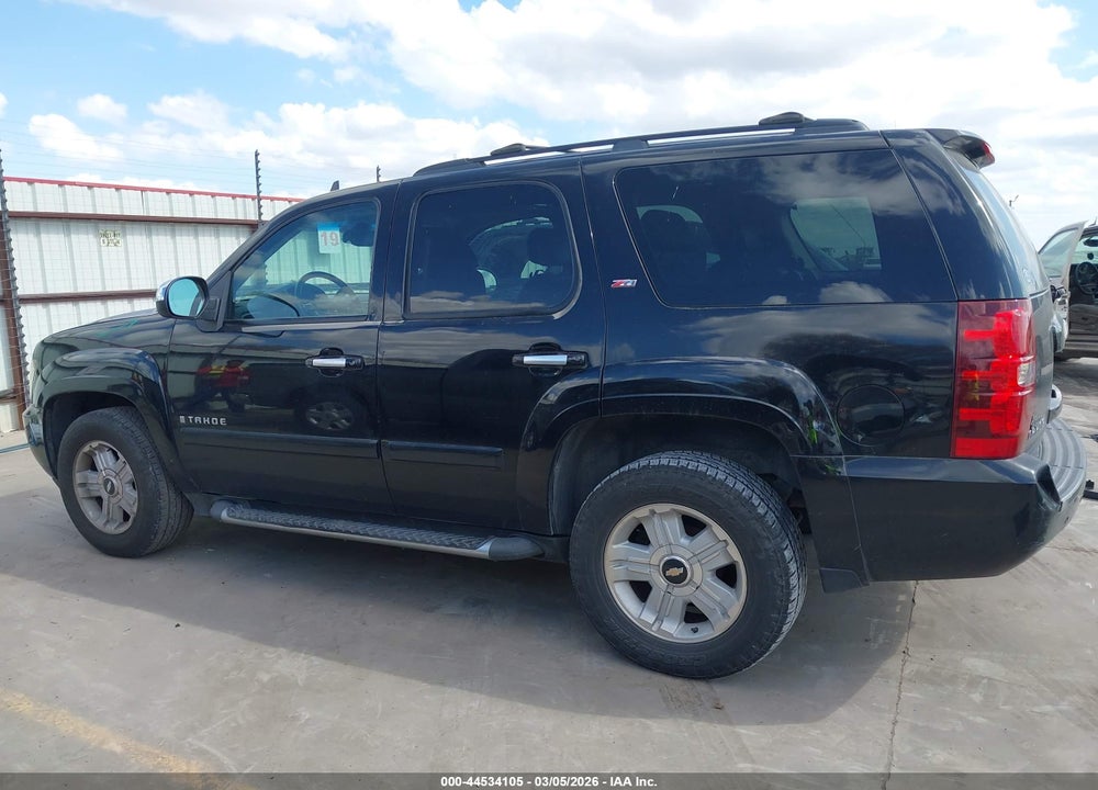 2007 CHEVROLET TAHOE LT VIN: 1GNFC13097R424373