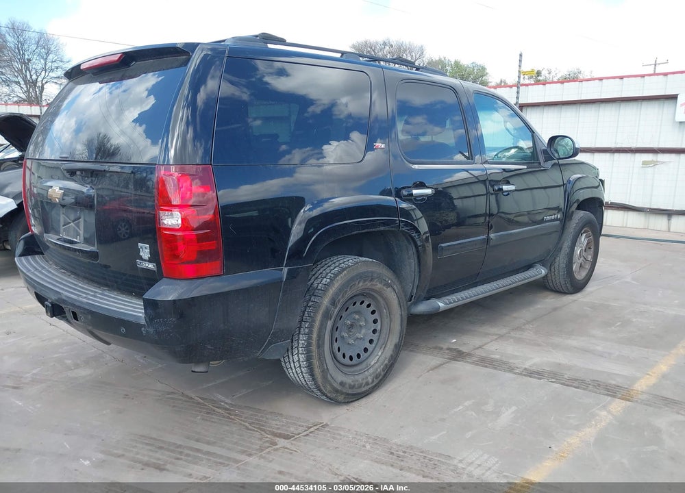 2007 CHEVROLET TAHOE LT VIN: 1GNFC13097R424373