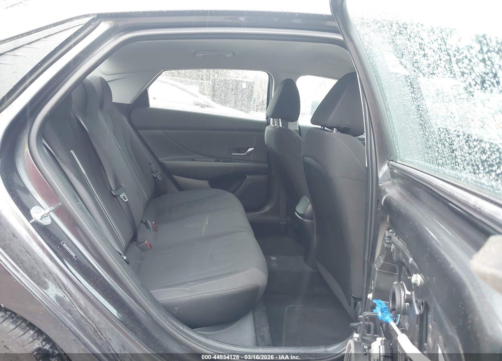 2023 HYUNDAI ELANTRA SEL VIN: 5NPLM4AG7PH101926