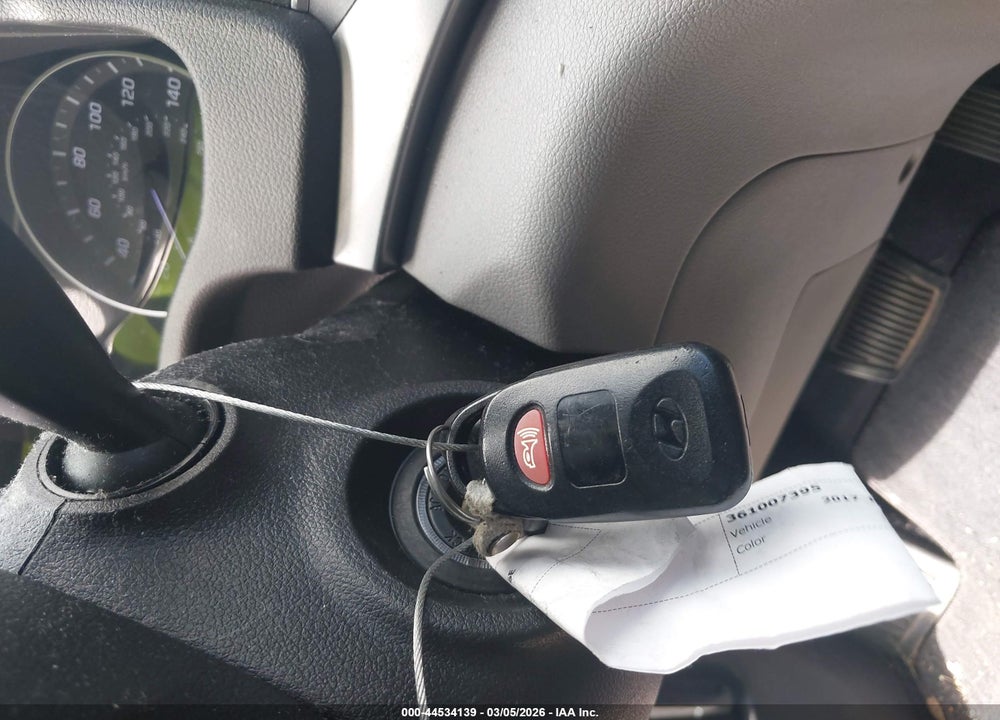 2017 HYUNDAI ELANTRA SE VIN: KMHD74LF7HU394889