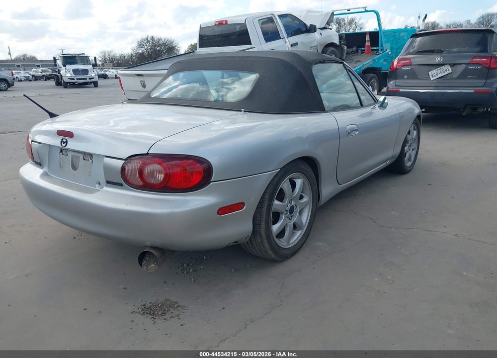 2002 MAZDA MX-5 MIATA CLOTH/LS/SE VIN: JM1NB353120226006