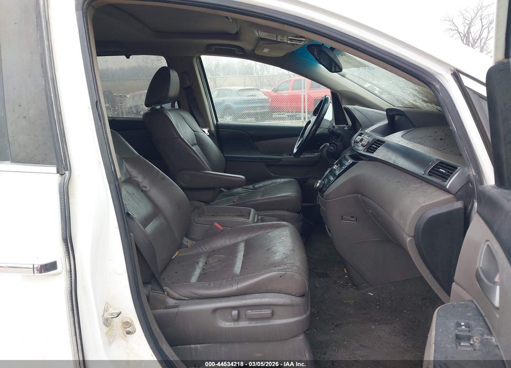 2011 HONDA ODYSSEY EX-L VIN: 5FNRL5H68BB103126