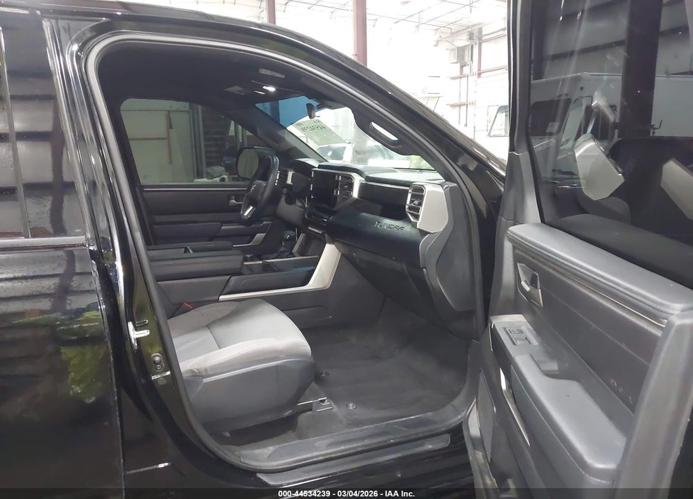 2025 TOYOTA TUNDRA SR5 VIN: 5TFLA5DB1SX273882