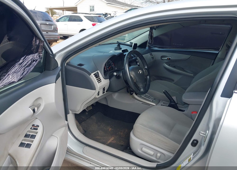 2013 TOYOTA COROLLA LE VIN: 2T1BU4EE4DC933047