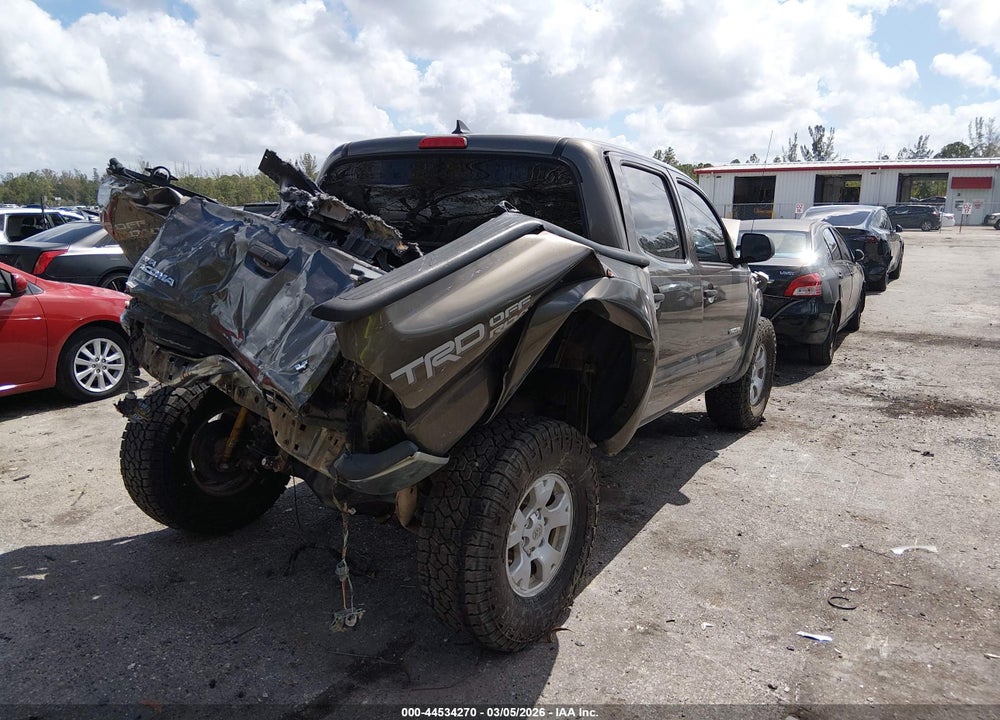 2015 TOYOTA TACOMA BASE V6 VIN: 5TFLU4EN0FX143348