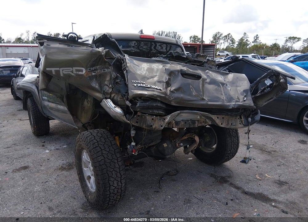 2015 TOYOTA TACOMA BASE V6 VIN: 5TFLU4EN0FX143348