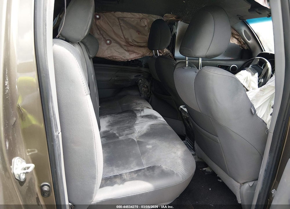 2015 TOYOTA TACOMA BASE V6 VIN: 5TFLU4EN0FX143348