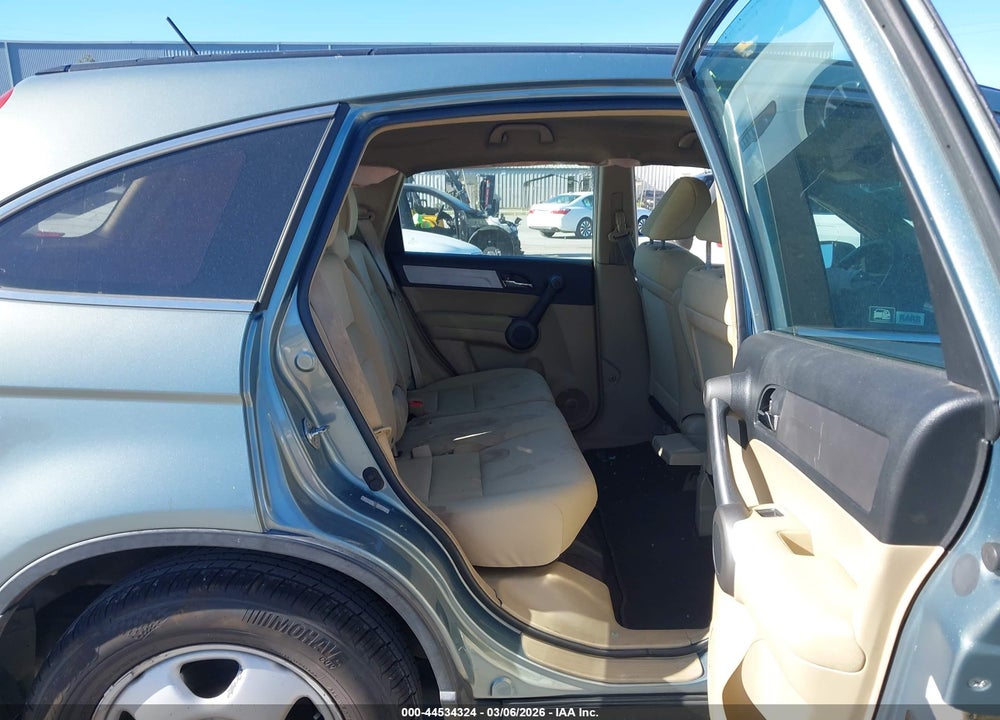 2010 HONDA CR-V LX VIN: 5J6RE3H32AL017479