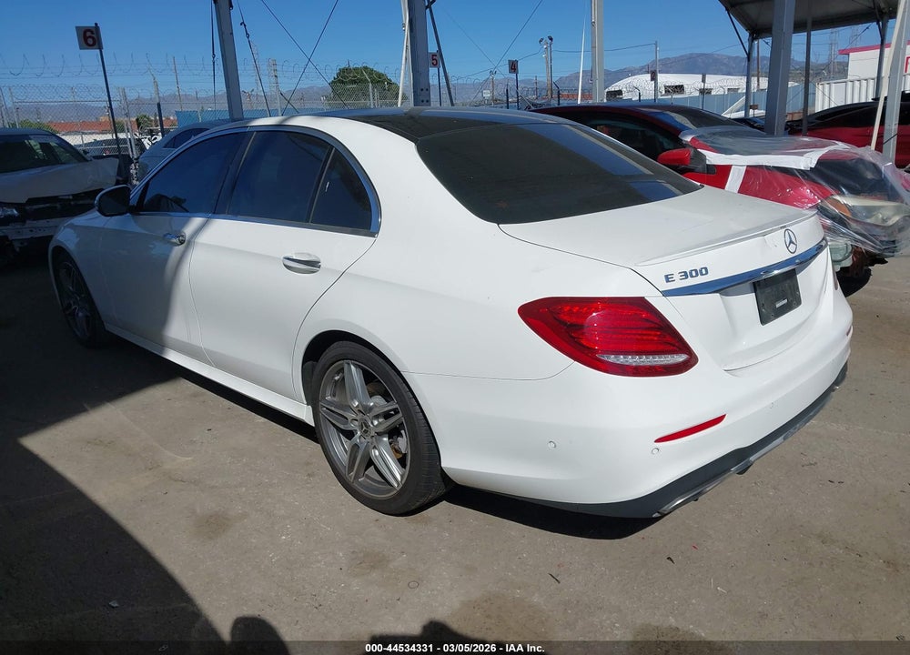 2018 MERCEDES-BENZ E 300 VIN: WDDZF4JB7JA372885