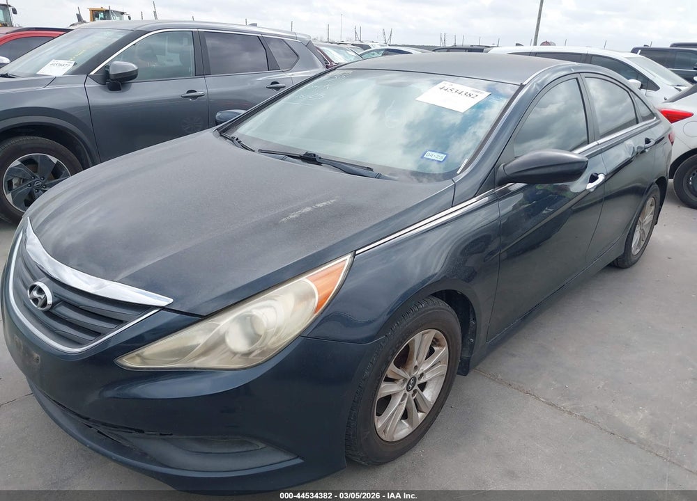2014 HYUNDAI SONATA GLS VIN: 5NPEB4AC5EH924301
