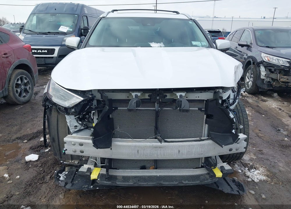 2023 TOYOTA HIGHLANDER XLE VIN: 5TDKDRBH6PS044984