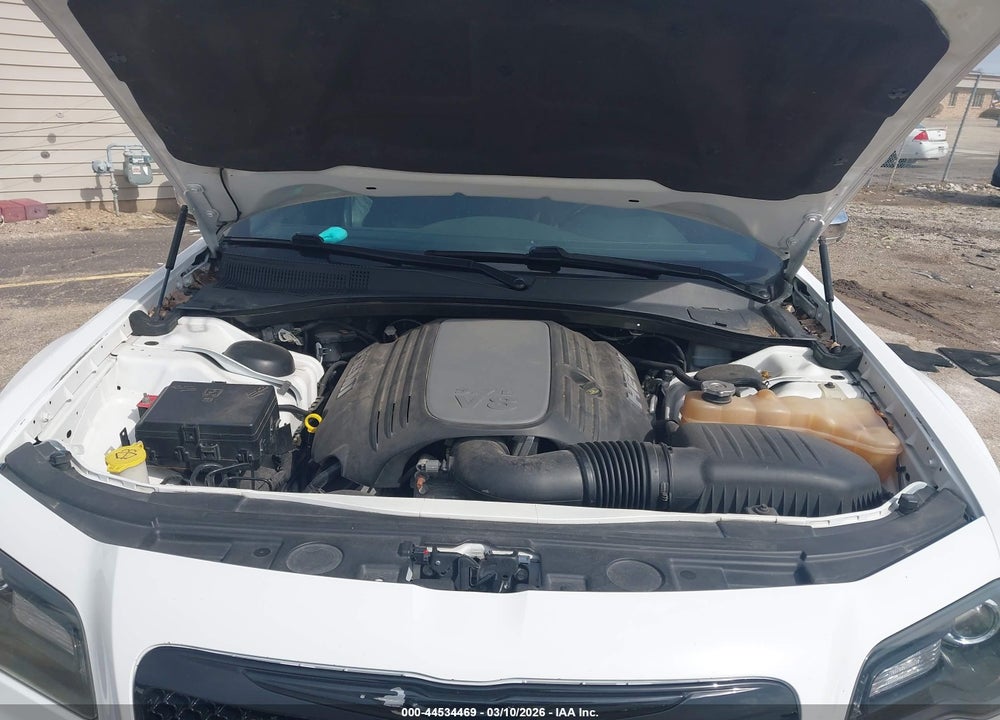 2011 CHRYSLER 300C VIN: 2C3CA6CT2BH580390