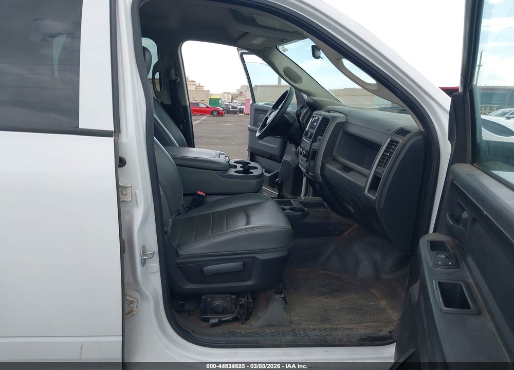 2015 RAM 2500 TRADESMAN VIN: 3C6UR5HJ6FG689202