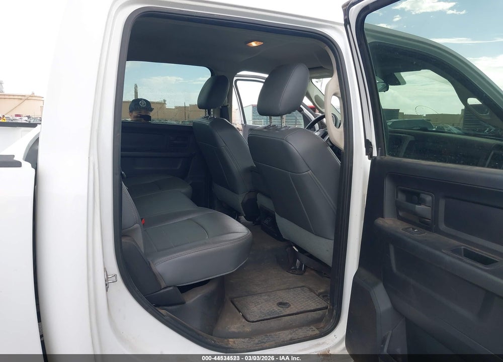 2015 RAM 2500 TRADESMAN VIN: 3C6UR5HJ6FG689202