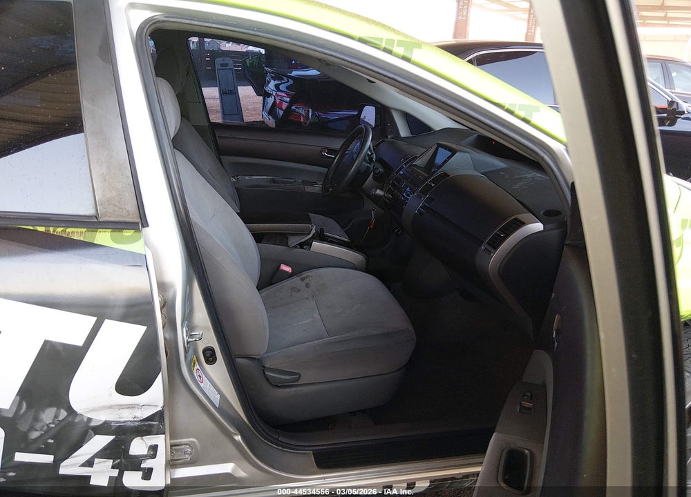 2005 TOYOTA PRIUS VIN: JTDKB20U053049366