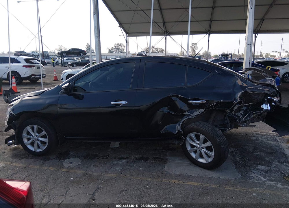 2016 NISSAN VERSA 1.6 SL VIN: 3N1CN7AP6GL901697