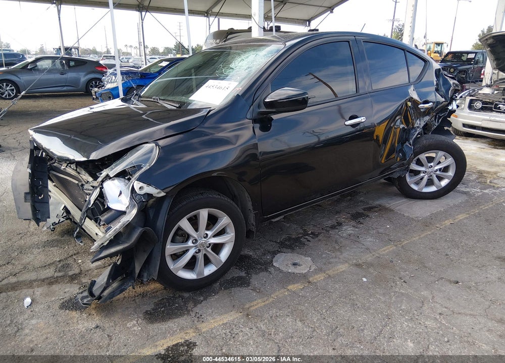 2016 NISSAN VERSA 1.6 SL VIN: 3N1CN7AP6GL901697