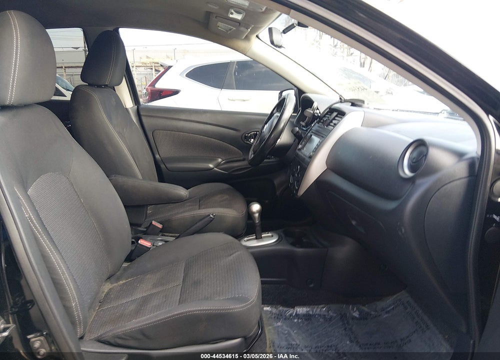 2016 NISSAN VERSA 1.6 SL VIN: 3N1CN7AP6GL901697