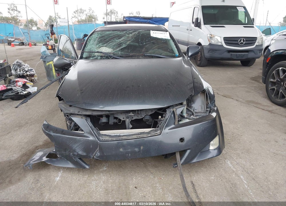 2006 LEXUS IS 350 VIN: JTHBE262762001088