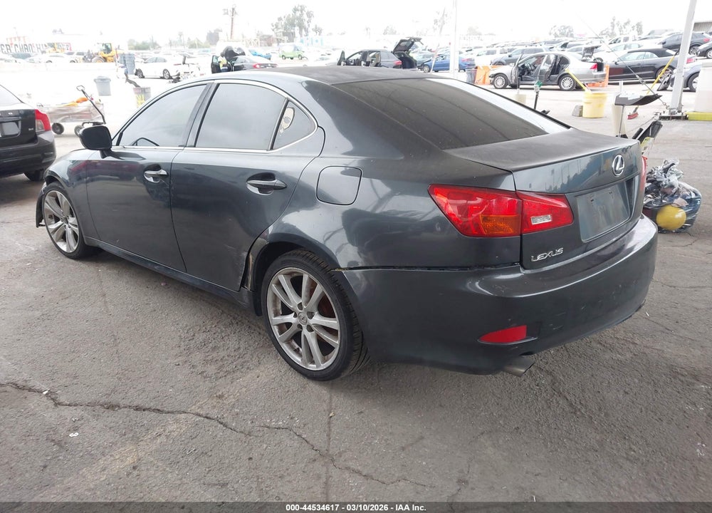 2006 LEXUS IS 350 VIN: JTHBE262762001088