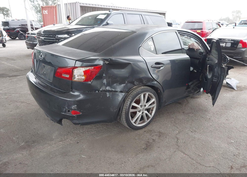 2006 LEXUS IS 350 VIN: JTHBE262762001088