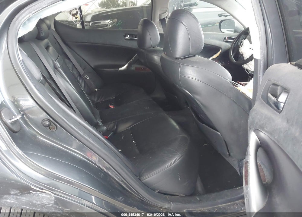 2006 LEXUS IS 350 VIN: JTHBE262762001088