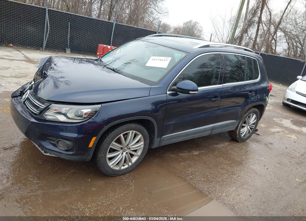 2016 VOLKSWAGEN TIGUAN SE VIN: WVGBV7AX9GW577272