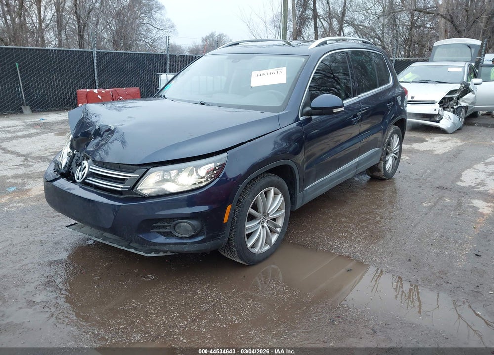 2016 VOLKSWAGEN TIGUAN SE VIN: WVGBV7AX9GW577272