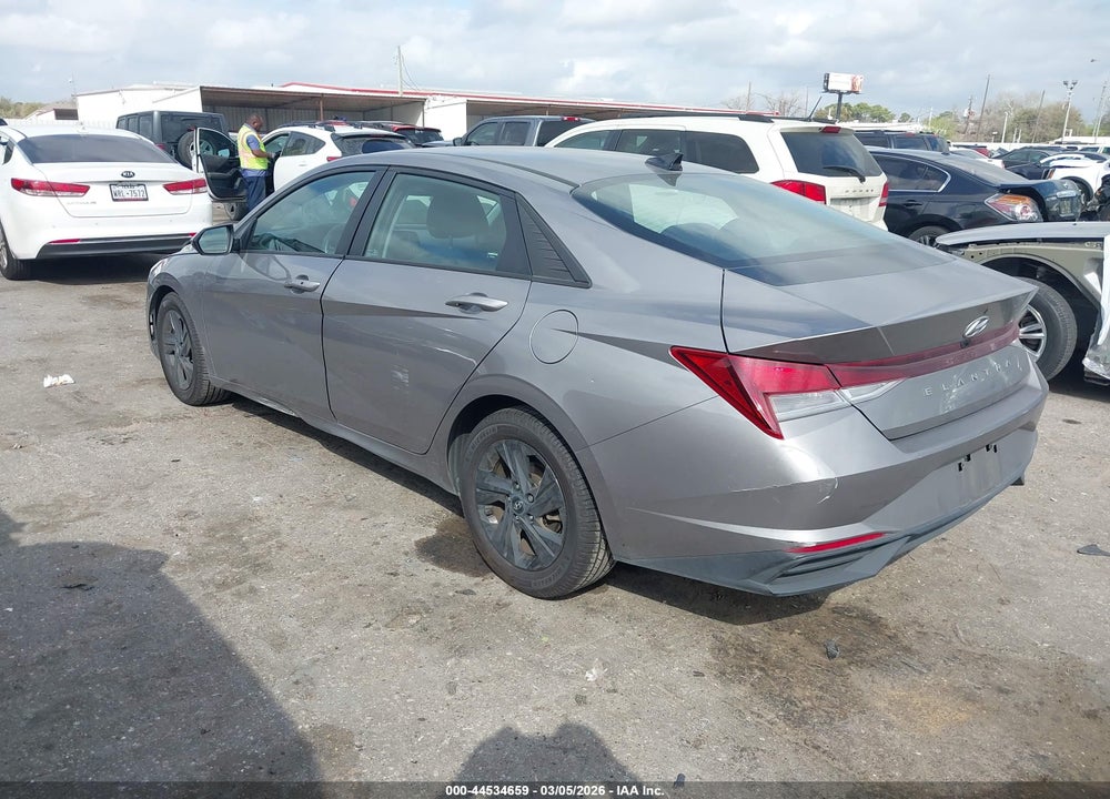 2021 HYUNDAI ELANTRA SEL VIN: KMHLS4AG9MU132517