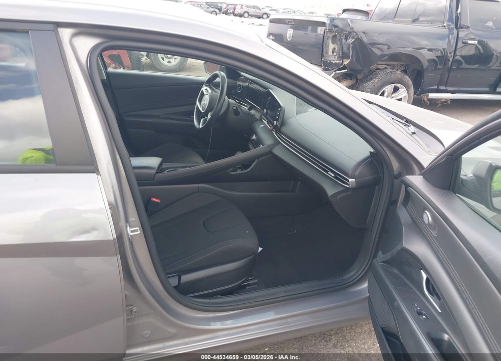 2021 HYUNDAI ELANTRA SEL VIN: KMHLS4AG9MU132517