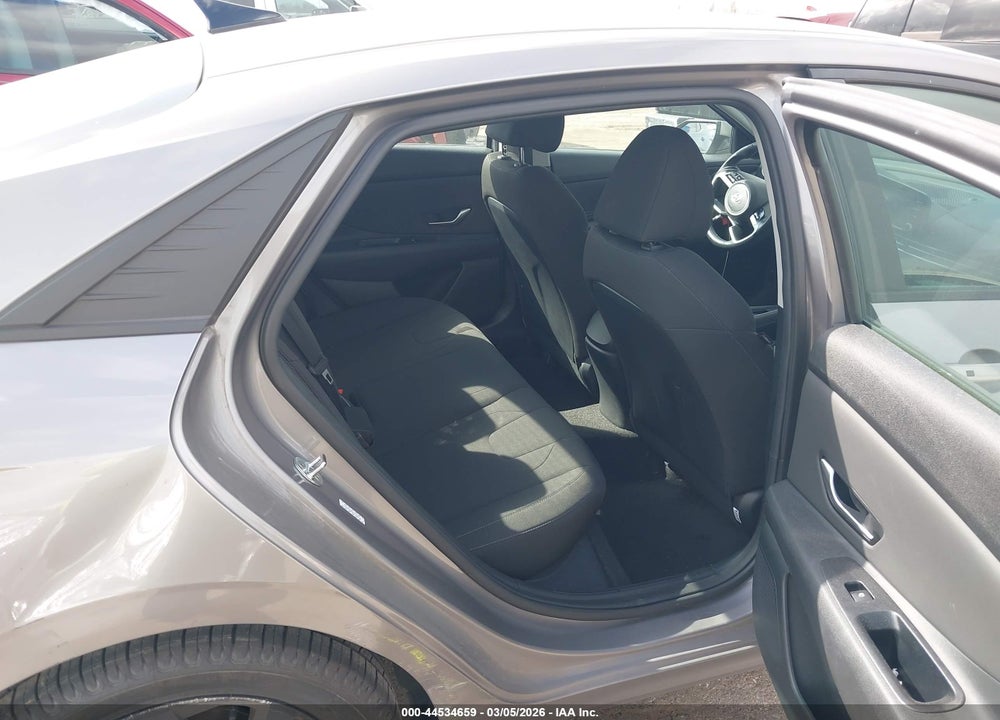 2021 HYUNDAI ELANTRA SEL VIN: KMHLS4AG9MU132517