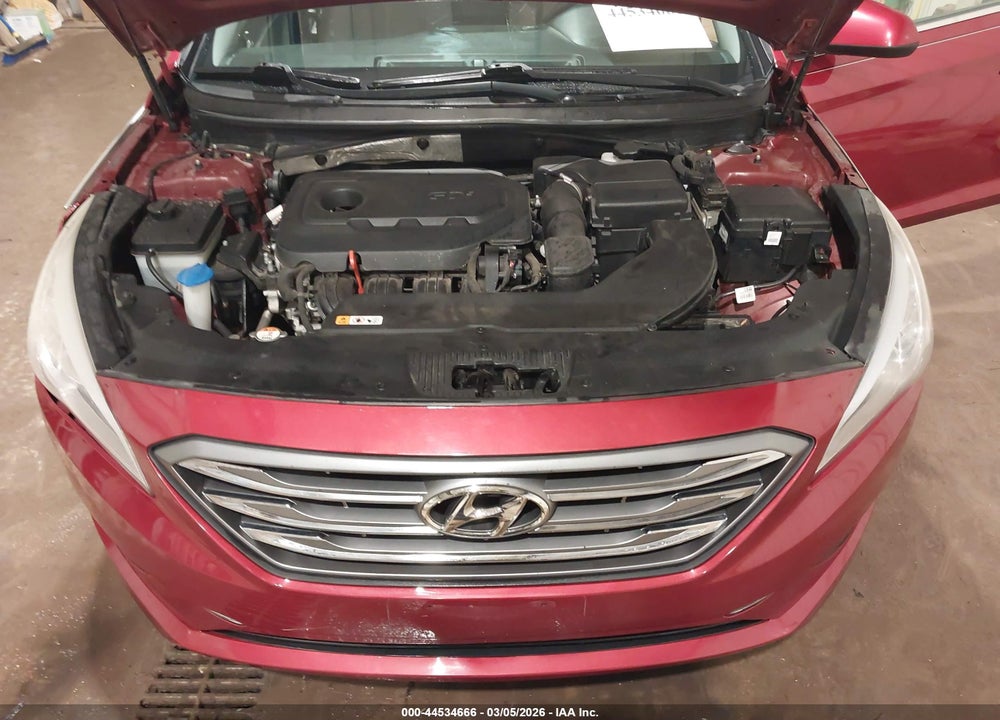 2015 HYUNDAI SONATA SE VIN: 5NPE24AF4FH183621