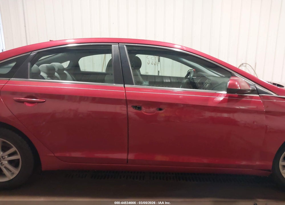 2015 HYUNDAI SONATA SE VIN: 5NPE24AF4FH183621