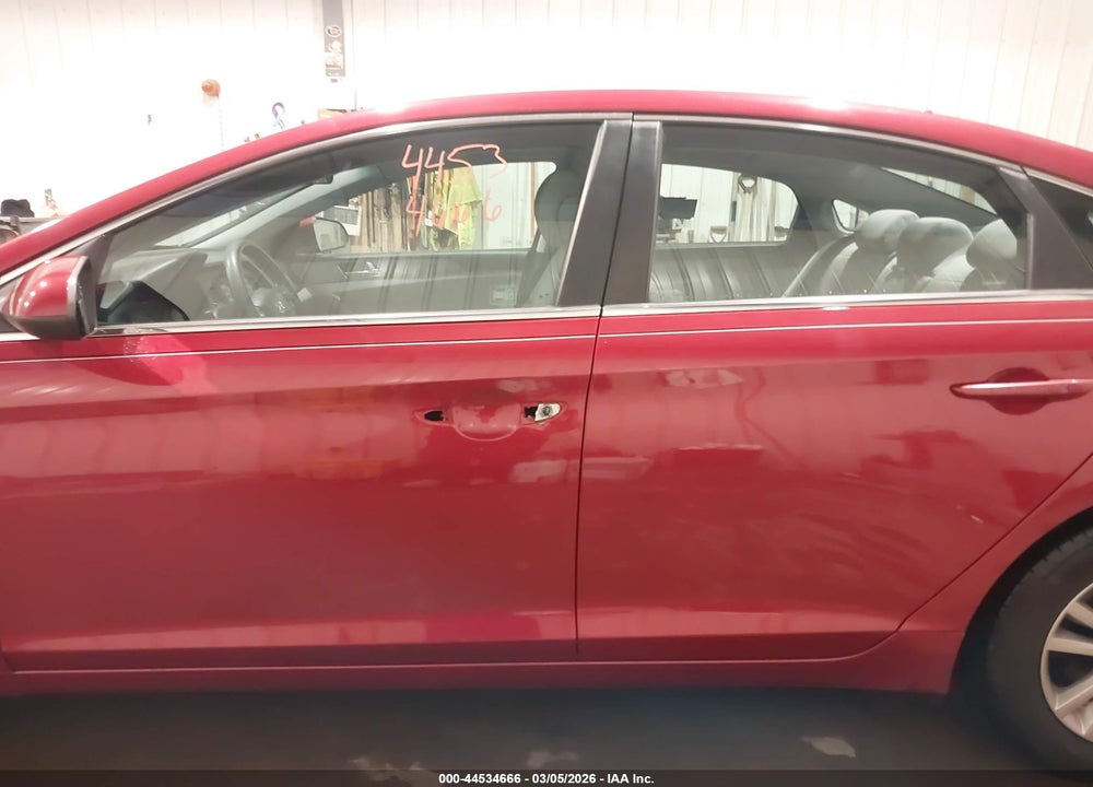 2015 HYUNDAI SONATA SE VIN: 5NPE24AF4FH183621