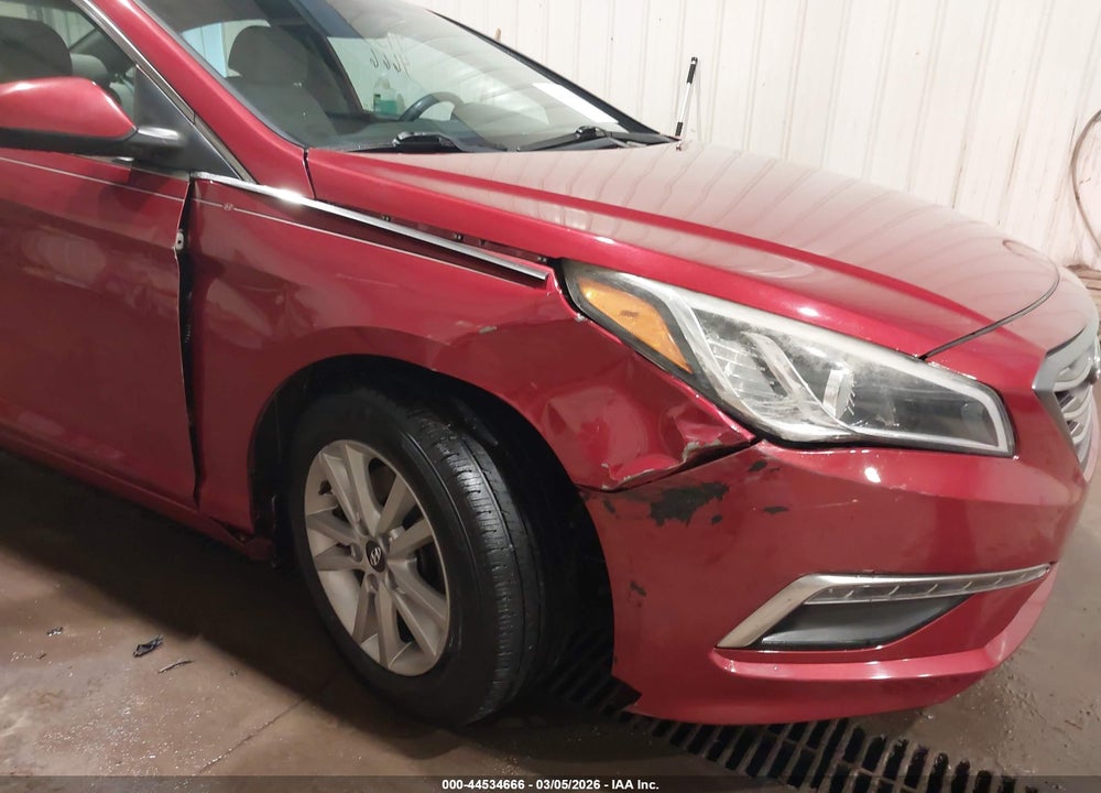 2015 HYUNDAI SONATA SE VIN: 5NPE24AF4FH183621