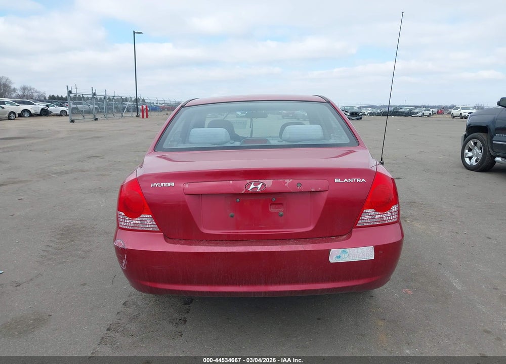 2004 HYUNDAI ELANTRA GLS/GT VIN: KMHDN46D24U719412