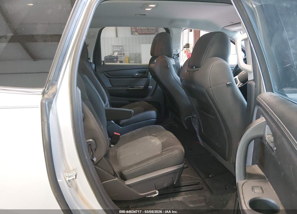 2015 CHEVROLET TRAVERSE 1LT VIN: 1GNKRGKD5FJ369079