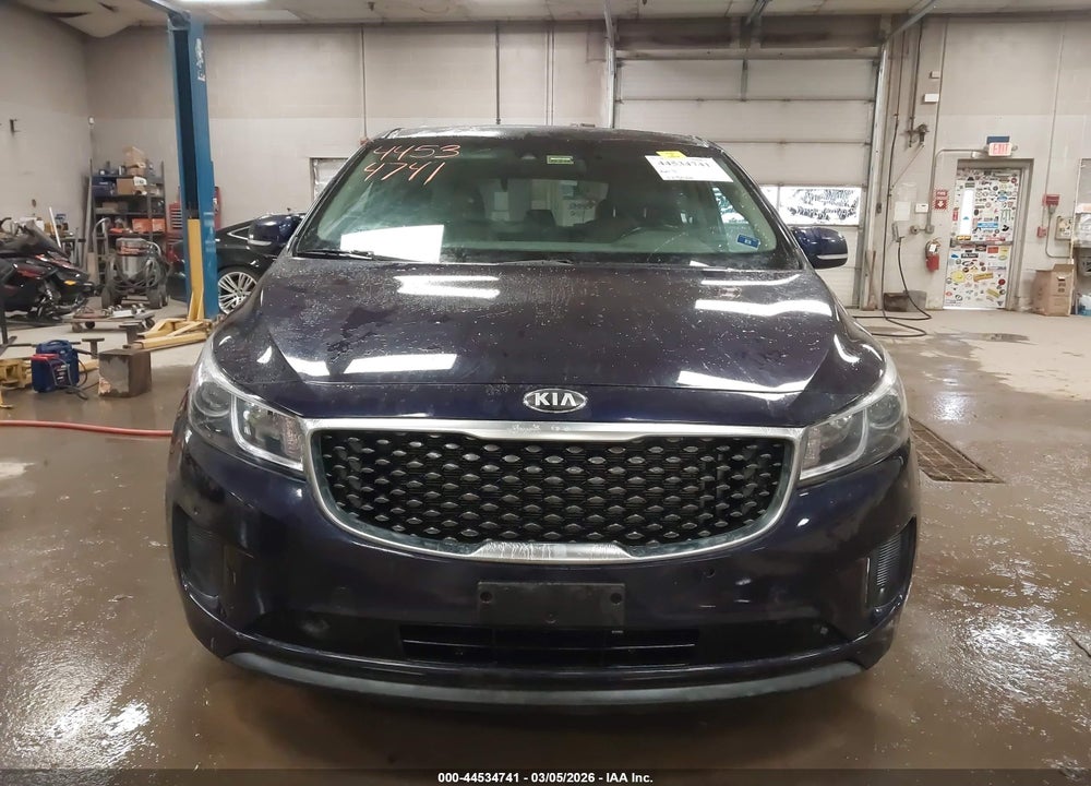 2018 KIA SEDONA LX VIN: KNDMB5C11J6350426
