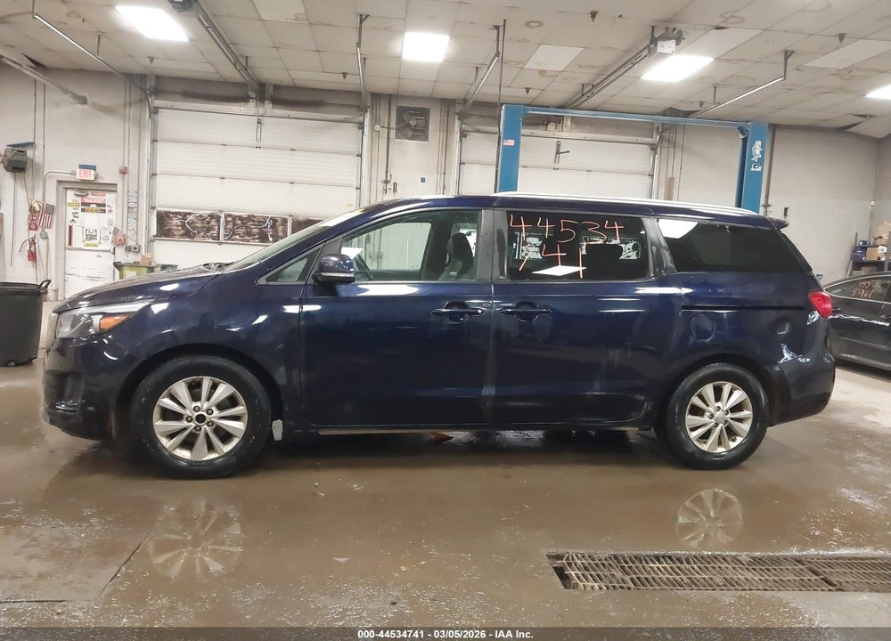 2018 KIA SEDONA LX VIN: KNDMB5C11J6350426
