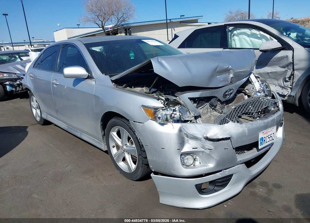 2011 TOYOTA CAMRY SE VIN: 4T1BF3EK9BU230064