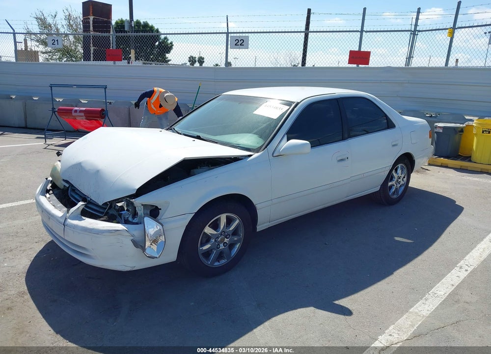 2000 TOYOTA CAMRY LE VIN: JT2BG22K8Y0451745