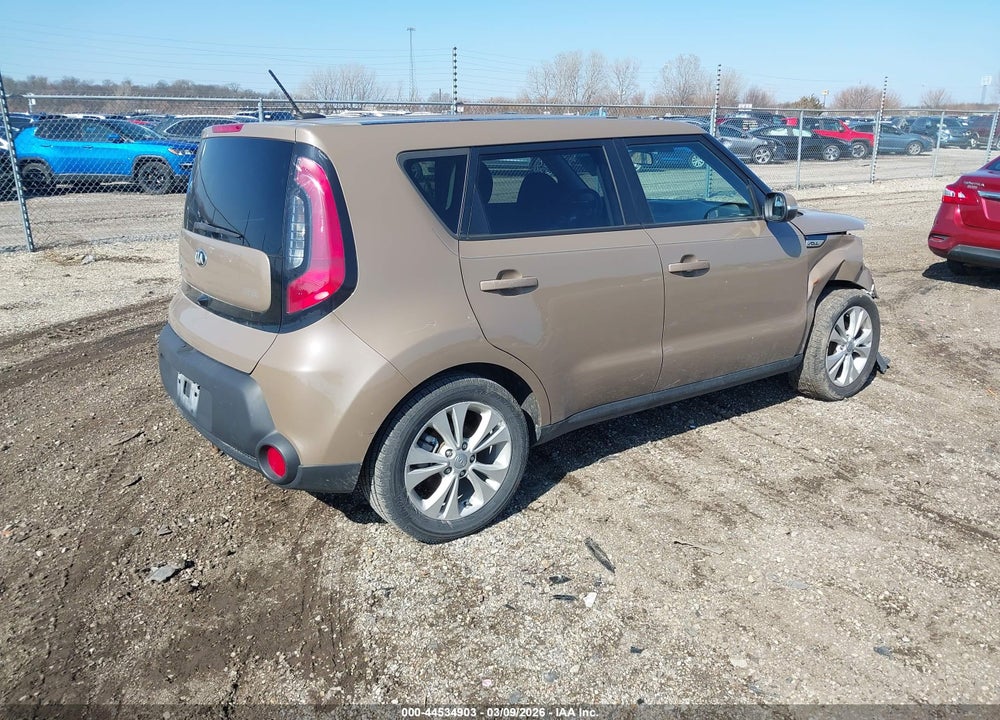 2014 KIA SOUL + VIN: KNDJP3A53E7031754