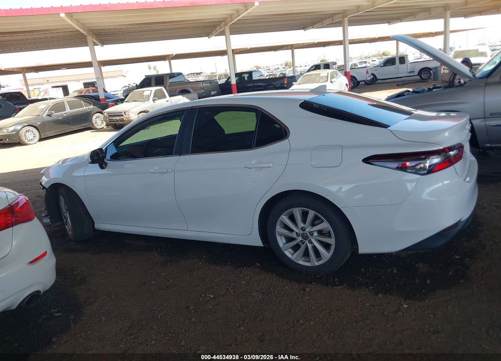 2022 TOYOTA CAMRY LE VIN: 4T1C11AK0NU044477