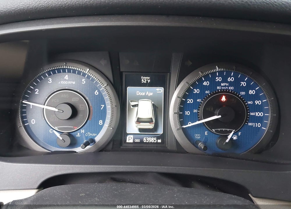 2018 TOYOTA SIENNA LE 8 PASSENGER VIN: 5TDKZ3DC9JS917540