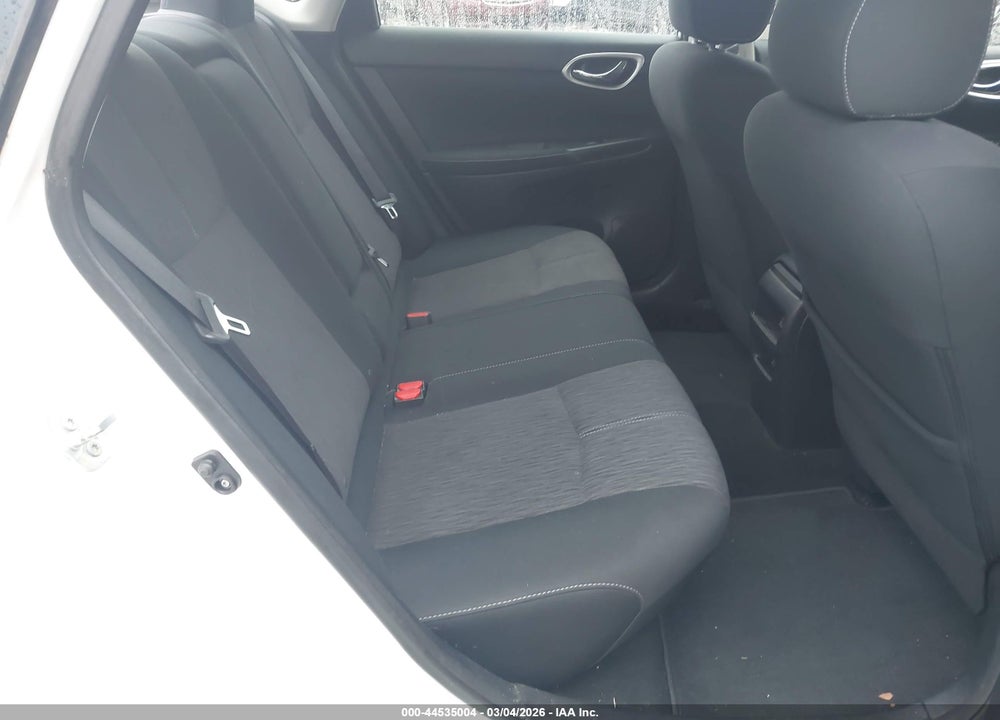 2015 NISSAN SENTRA SV VIN: 3N1AB7AP3FY261563