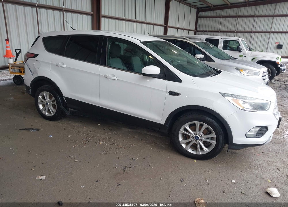 2017 FORD ESCAPE SE VIN: 1FMCU0GD4HUE38661