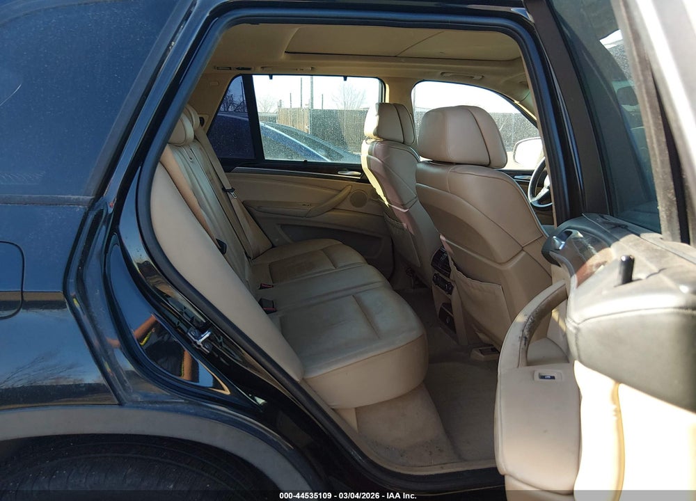2011 BMW X5 XDRIVE35I/XDRIVE35I PREMIUM/XDRIVE35I SPORT ACTIVITY VIN: 5UXZV4C52BL400360