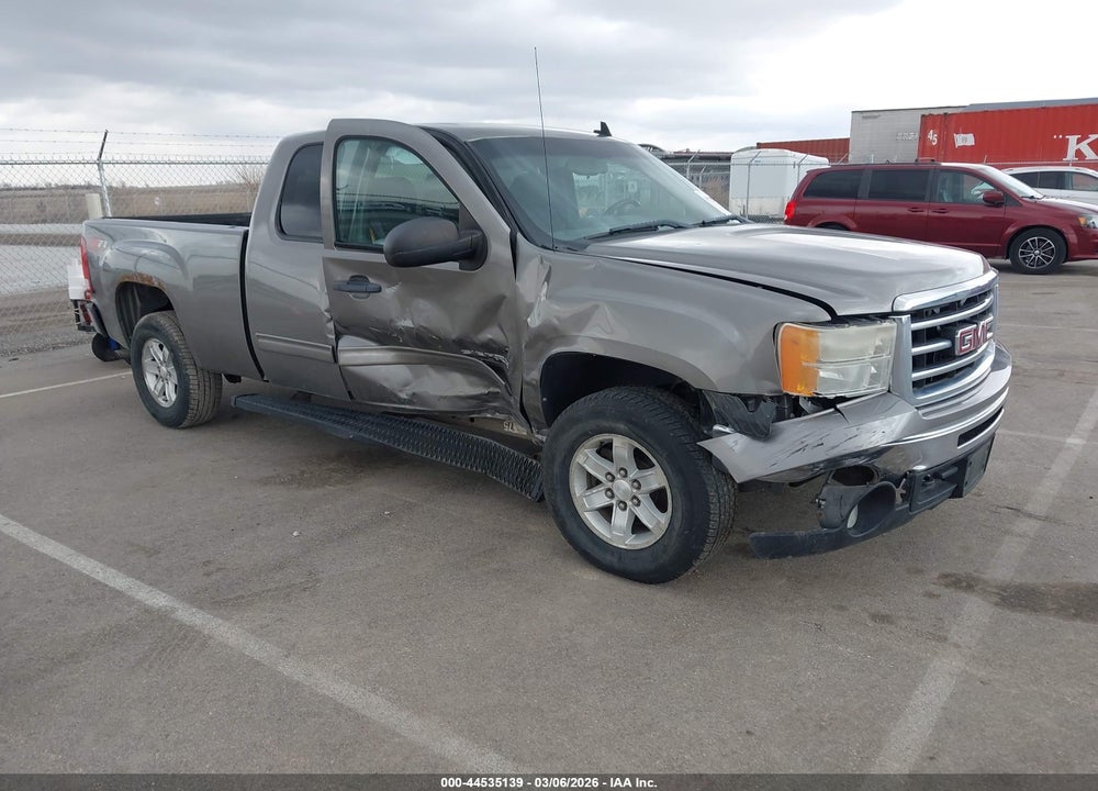 2012 GMC SIERRA 1500 SLE VIN: 1GTR1VE01CZ246629