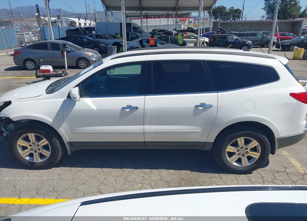 2011 CHEVROLET TRAVERSE 1LT VIN: 1GNKRGED3BJ207909